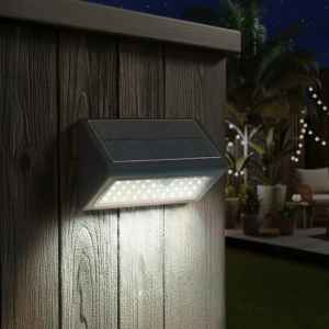 Solar buitenlamp wandlamp motion iii met bewegingsmelder op zonne energie